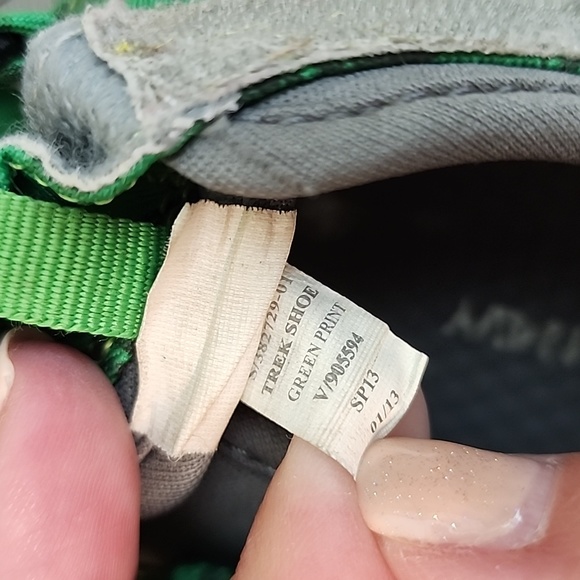 Old Navy Outdoor Summer Trek Shoes - Picture 5 of 7